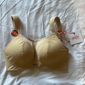 NWT Panache Sports Bra 32DD Non Wired Color Latte Nude 7341 Adjustable